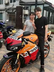 摩托小刀娱乐圈吃瓜,揭秘明星幕后那些事儿 第3张 摩托小刀娱乐圈吃瓜,揭秘明星幕后那些事儿 第3张